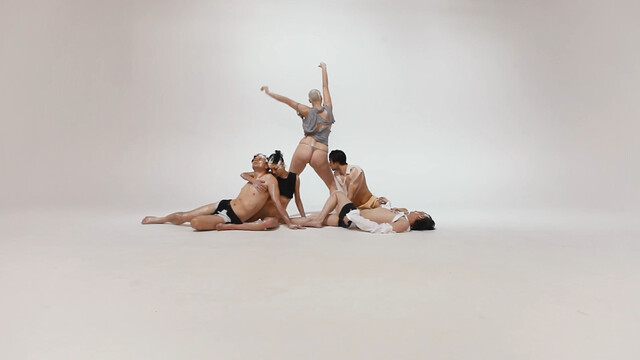 Sonia Roszczuk sexy, etc – Echa grobowych rozwalin (2021)