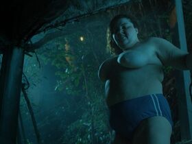 Sissi Duparc nude – Pattaya (2016)