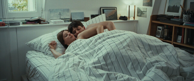 Laure Calamy nude – It's Raining Men (Iris et les hommes) (2023)