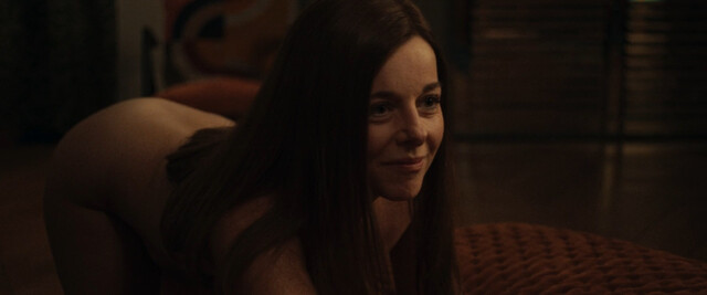 Laure Calamy nude – It's Raining Men (Iris et les hommes) (2023)