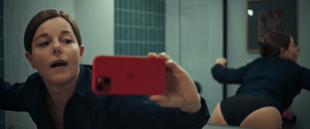 Laure Calamy nude – It's Raining Men (Iris et les hommes) (2023)