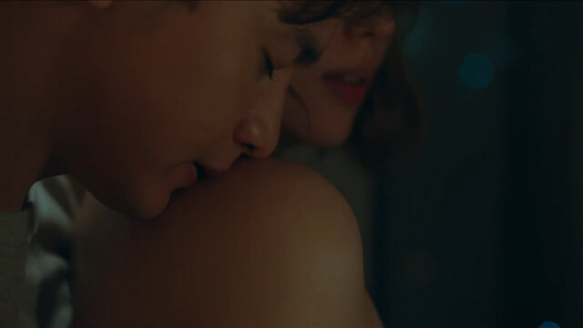 Julia Montes sexy – Five Breakups and a Romance (2023)