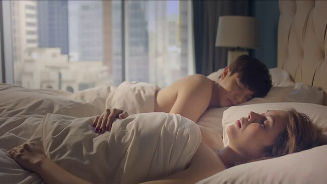 Julia Montes sexy – Five Breakups and a Romance (2023)