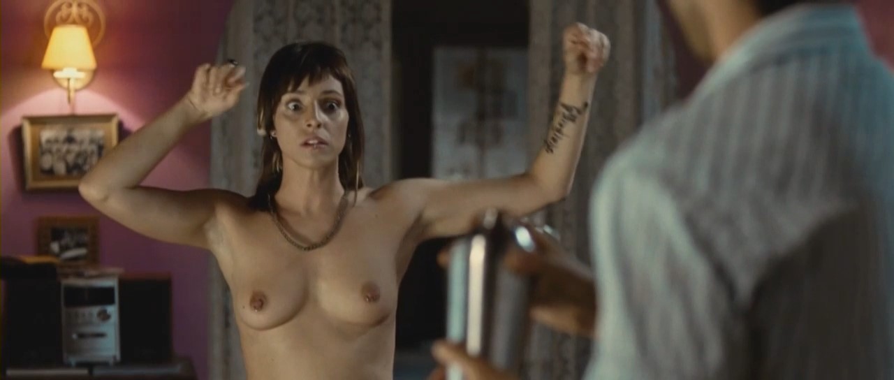 Ingrid Rubio nude – Que se mueran los feos (2010)