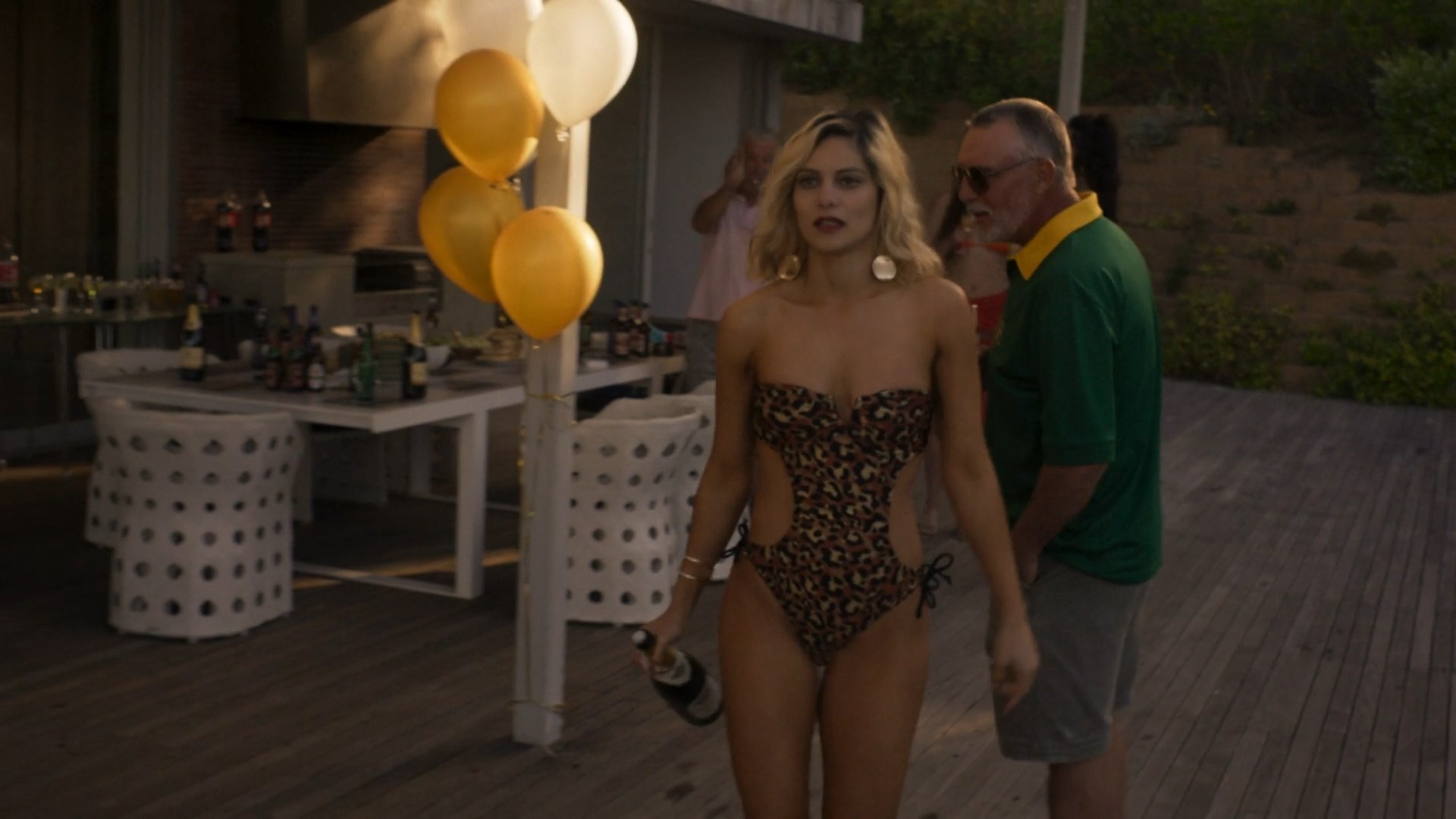 Tarryn Wyngaard sexy – Devil's Peak s01e03 (2024)