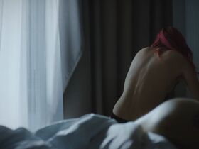 Magdalena Wieczorek sexy – Zadra (2022)