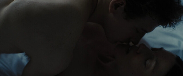 Raquel Nave nude – Asphalt City (Black Flies) (2023)