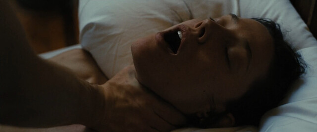 Raquel Nave nude – Asphalt City (Black Flies) (2023)