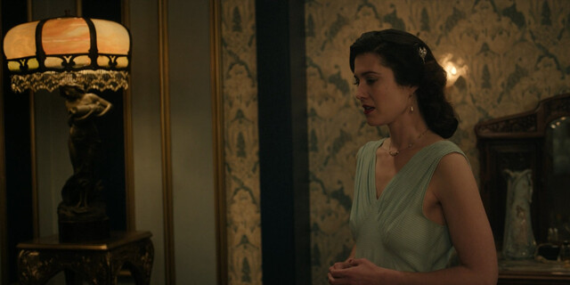 Mary Elizabeth Winstead sexy – A Gentleman in Moscow s01e04 (2024)