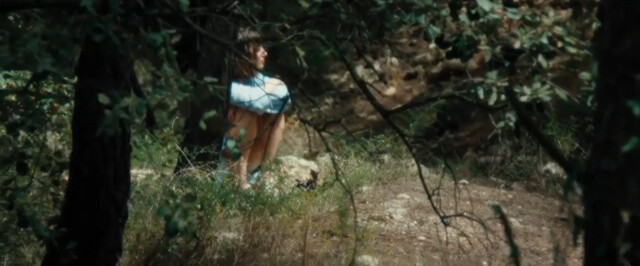 Manon Kneusé nude – Superlune (2023)