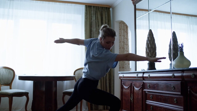 Mariya Ulyanova sexy – Kak spasti vlyublonnuyu zhenshchinu s01e01-03 (2024)