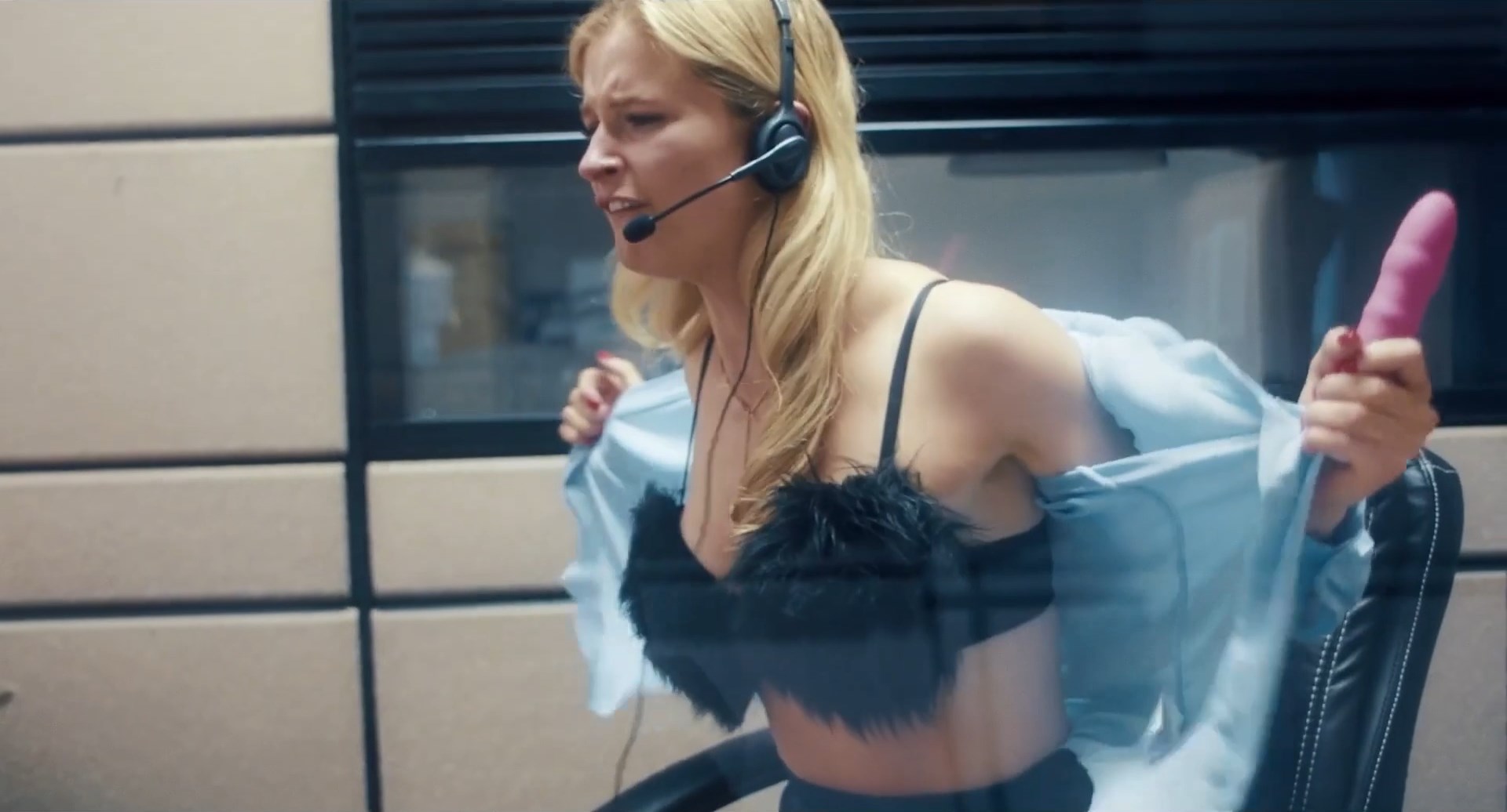 Hannah Galway sexy – Monkey-Love, Please Hold (2022)