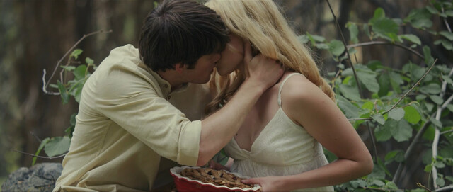 Madeleine Waters sexy – The orgasm (La Petite Mort) (2017)