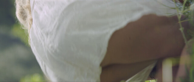 Madeleine Waters sexy – The orgasm (La Petite Mort) (2017)