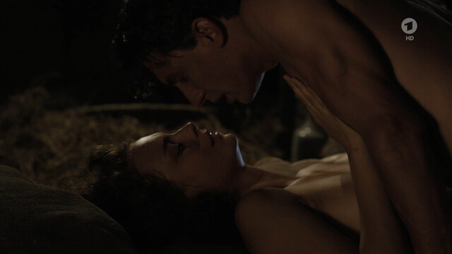 Muriel Wimmer nude – Die Kinder der Villa Emma (2016)