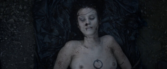 Natália Coutinho nude – Ouroboros (2018)
