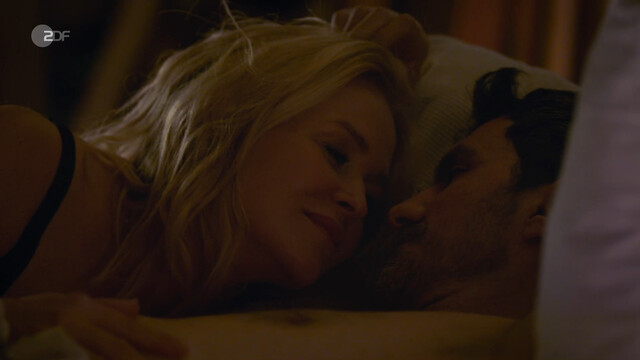 Judith Hoersch sexy – Lena Lorenz s10e01-02 (2024)