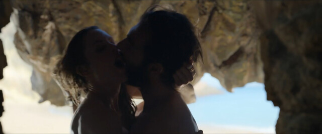 Maggie Civantos nude – La pasión turca s01e02-03 (2024)