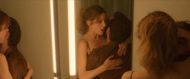 Maggie Civantos nude – La pasión turca s01e02-03 (2024)