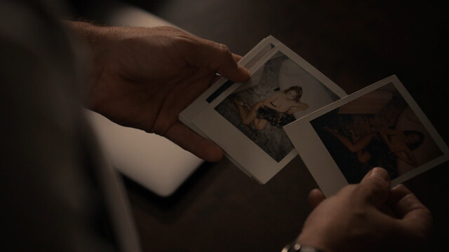 Natalie Alyn Lind sexy – Sugar s01e01-02 (2024)