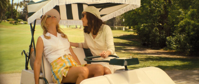 Kristen Wiig sexy – Palm Royale s01e05 (2024)