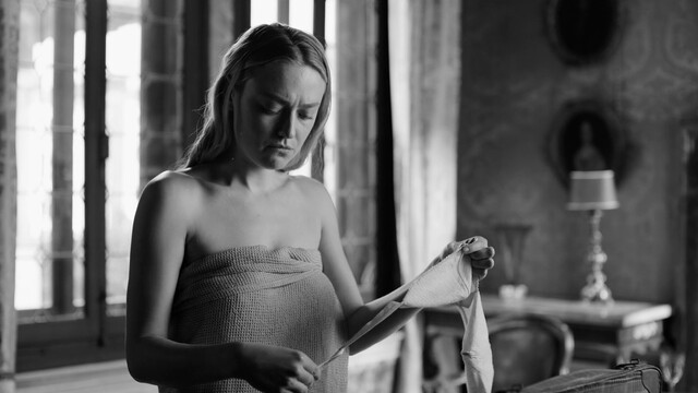 Dakota Fanning sexy – Ripley s01e01e08 (2024)