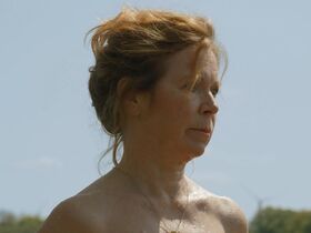 Marion Kracht sexy – Zwei Erben sind einer zu viel (2024)