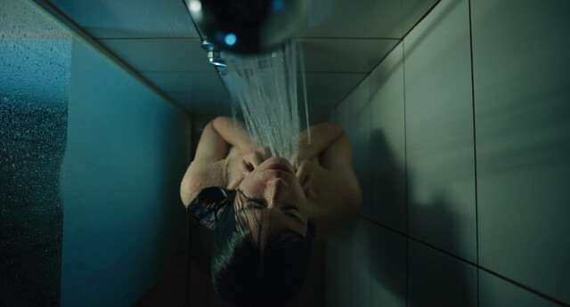 Laia Costa sexy – The Teacher Who Promised the Sea (El maestro que prometió el mar) (2023)