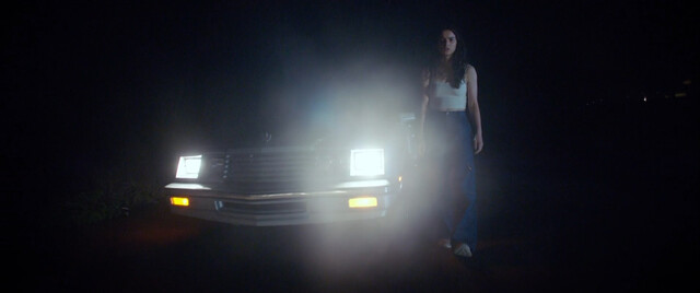 Dylan Gelula sexy – Mirage (2022)