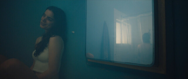 Dylan Gelula sexy – Mirage (2022)