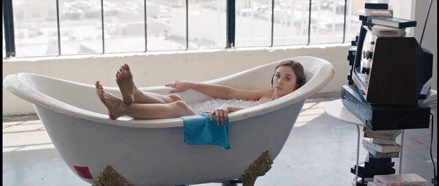 Jakki Jandrell nude – Transfer (2020)