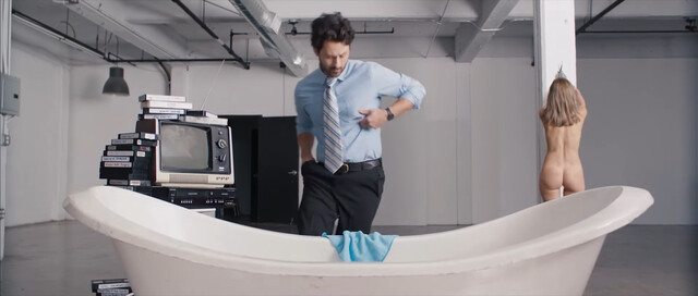 Jakki Jandrell nude – Transfer (2020)