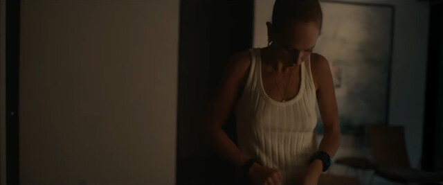 Juno Temple sexy – The Call (2020)