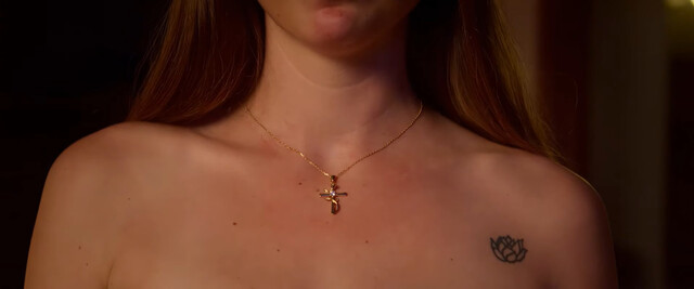 Simone Lewis sexy – The Baby Next Door (2021)