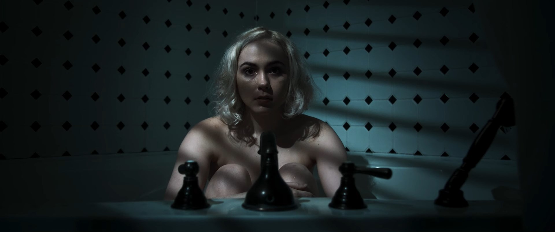 Cassandra Clare nude – Dry Drowning (2023)