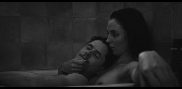 Laura Farisè nude – Sunday Poem (2021)