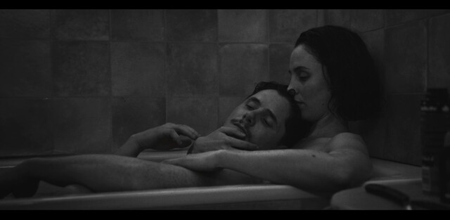 Laura Farisè nude – Sunday Poem (2021)