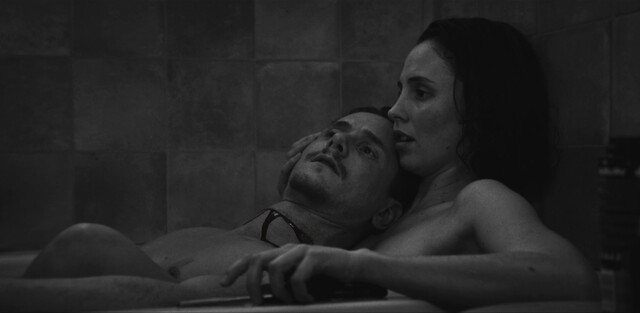 Laura Farisè nude – Sunday Poem (2021)