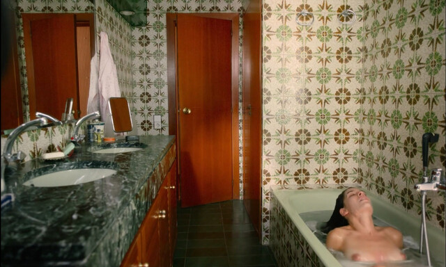 Claudia Traisac nude – The Last Night of Sandra M. (La última noche de Sandra M.) (2023)