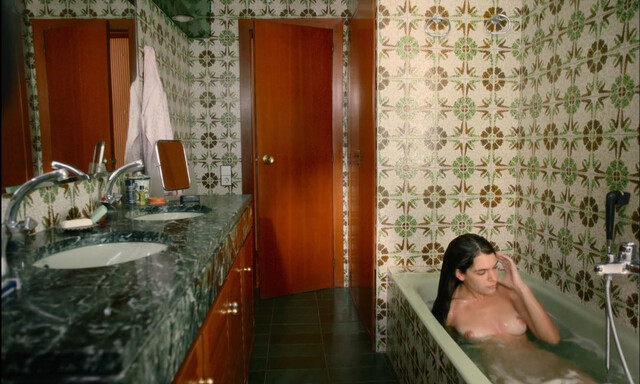 Claudia Traisac nude – The Last Night of Sandra M. (La última noche de Sandra M.) (2023)