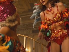 Kristen Wiig sexy – Palm Royale s01e04 (2024)