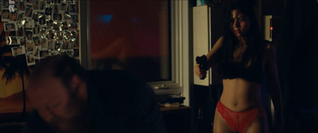 Soundos Mosbah sexy – Maroni - Le Territoire des Ombres s02e04 (2021)