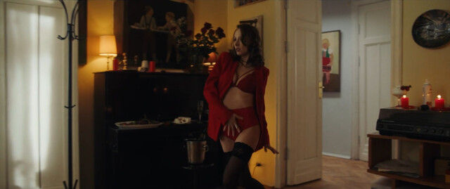 Nadezda Zaricheva sexy – Krasnyy 5 s01e07 (2024)