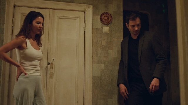 Iris Lebedeva sexy – Mechta na troikh s01e03 (2024)