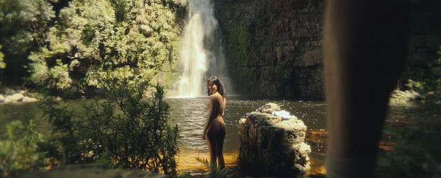 Marlee van der Merwe nude – Nobody Dies (Ander Mens) (2018)