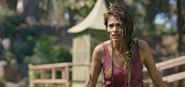 Sara Salamo sexy – El favor (2023)