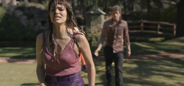 Sara Salamo sexy – El favor (2023)