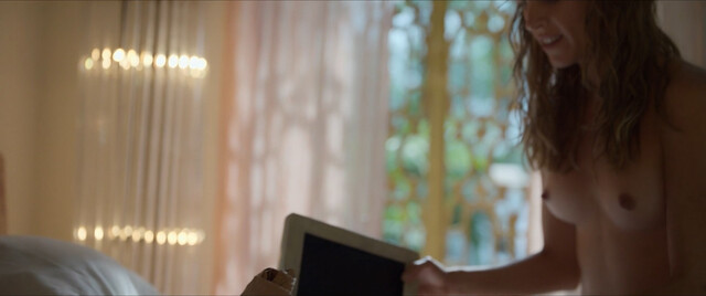 Maggie Civantos nude – La pasión turca s01e01 (2024)