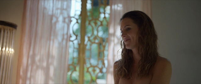 Maggie Civantos nude – La pasión turca s01e01 (2024)