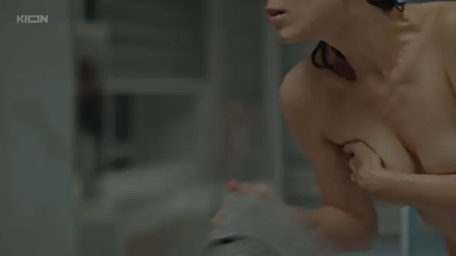 Ogli onasi va dadasining jinsiy aloqa qilayotganini korib, qiziqib qoldi.